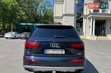 Внедорожник / Кроссовер Audi Q7 2017 в 