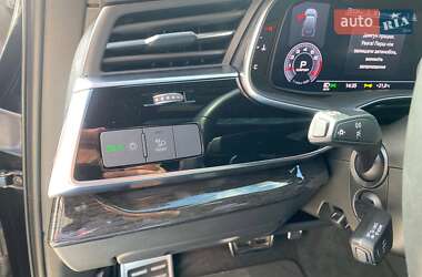 Внедорожник / Кроссовер Audi Q7 2020 в 