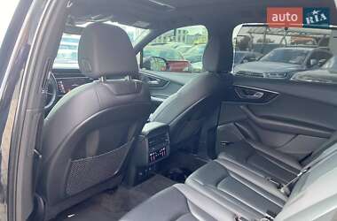 Внедорожник / Кроссовер Audi Q7 2020 в 