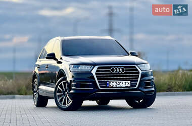 Позашляховик / Кросовер Audi Q7 2016 в 