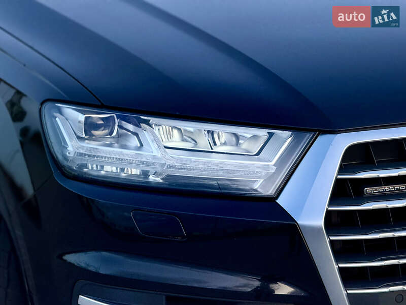 Позашляховик / Кросовер Audi Q7 2016 в Тернополі