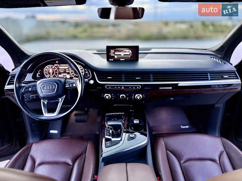 Позашляховик / Кросовер Audi Q7 2016 в Тернополі