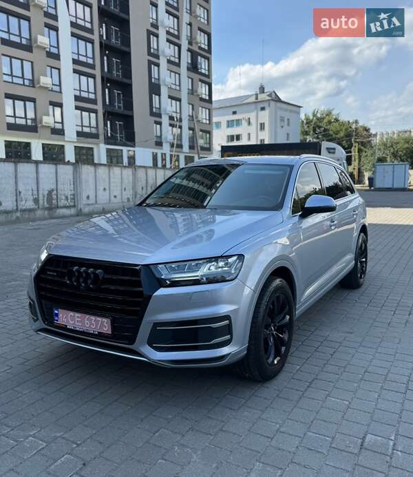 Позашляховик / Кросовер Audi Q7 2018 в Львові