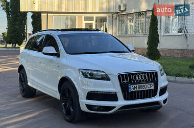 Внедорожник / Кроссовер Audi Q7 2010 в 