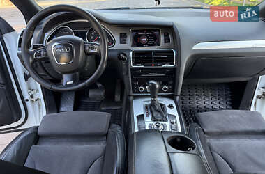 Внедорожник / Кроссовер Audi Q7 2010 в 