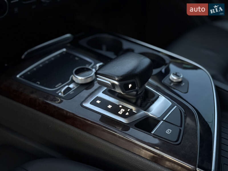 Внедорожник / Кроссовер Audi Q7 2016 в Тернополе фото 32 Внедорожник / Кроссовер Audi Q7 2016 в Тернополе