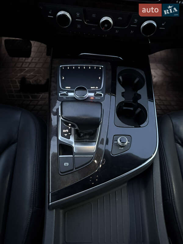 Внедорожник / Кроссовер Audi Q7 2016 в Тернополе фото 44 Внедорожник / Кроссовер Audi Q7 2016 в Тернополе