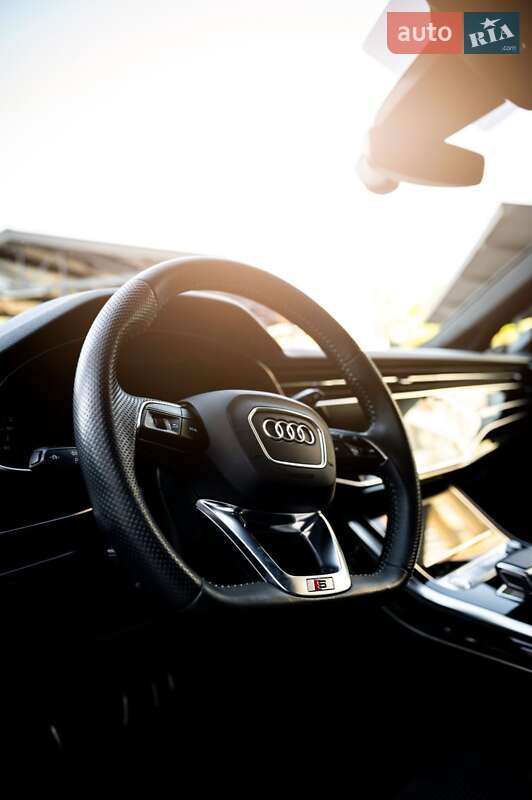 Внедорожник / Кроссовер Audi Q7 2019 в Житомире
