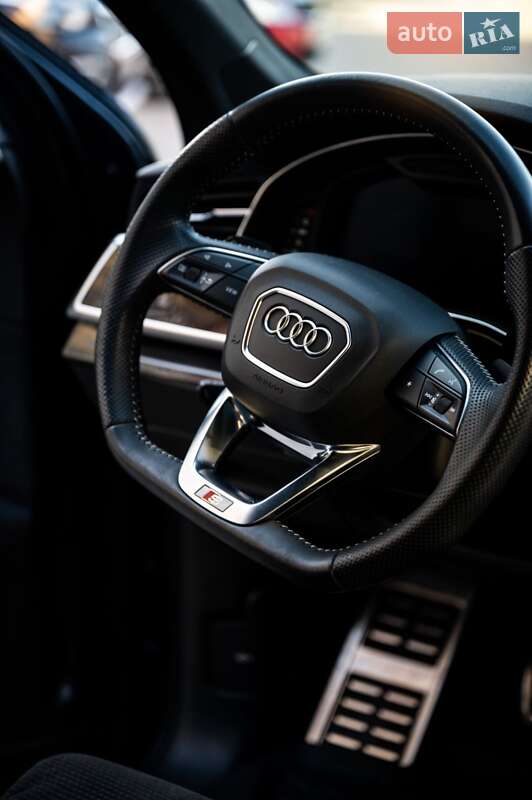 Внедорожник / Кроссовер Audi Q7 2019 в Житомире