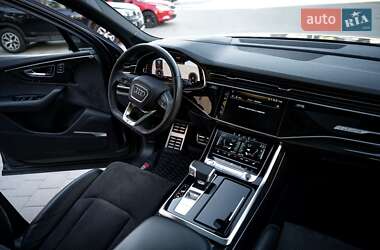 Позашляховик / Кросовер Audi Q7 2019 в 