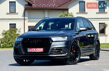 Внедорожник / Кроссовер Audi Q7 2017 в 