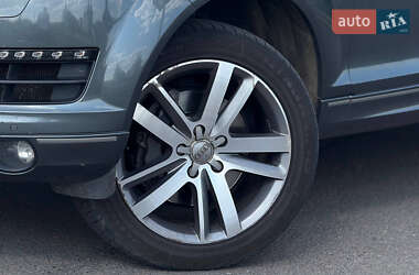 Внедорожник / Кроссовер Audi Q7 2012 в 