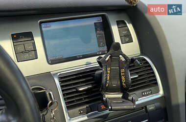 Внедорожник / Кроссовер Audi Q7 2012 в 