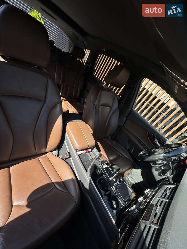 Внедорожник / Кроссовер Audi Q7 2016 в Черкассах