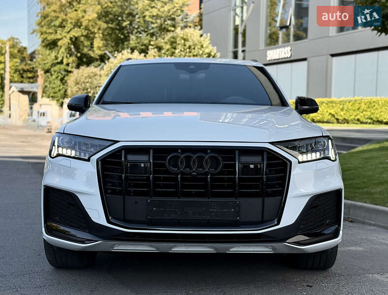Позашляховик / Кросовер Audi Q7 2021 в Львові