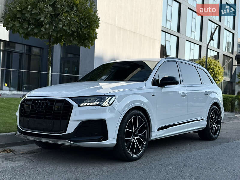 Позашляховик / Кросовер Audi Q7 2021 в Львові