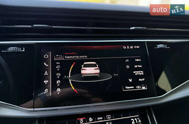 Внедорожник / Кроссовер Audi Q7 2021 в 