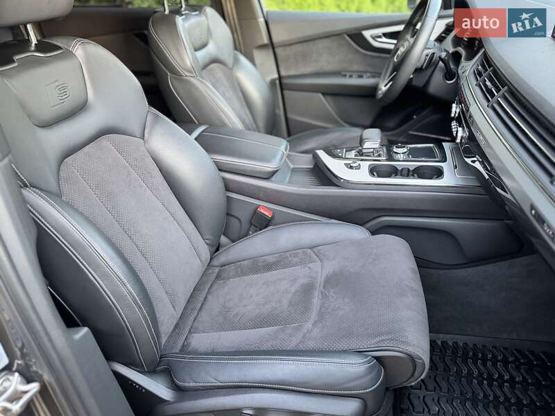 Позашляховик / Кросовер Audi Q7 2019 в Києві фото 25 Позашляховик / Кросовер Audi Q7 2019 в Києві