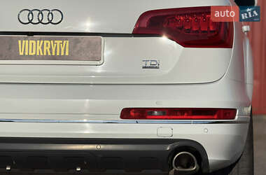 Внедорожник / Кроссовер Audi Q7 2014 в 