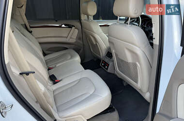 Внедорожник / Кроссовер Audi Q7 2014 в 