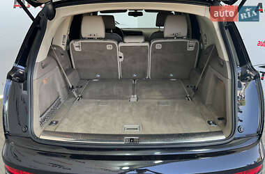 Внедорожник / Кроссовер Audi Q7 2012 в 
