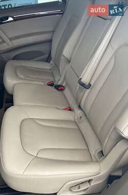 Внедорожник / Кроссовер Audi Q7 2012 в 