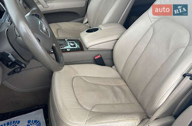 Внедорожник / Кроссовер Audi Q7 2012 в 