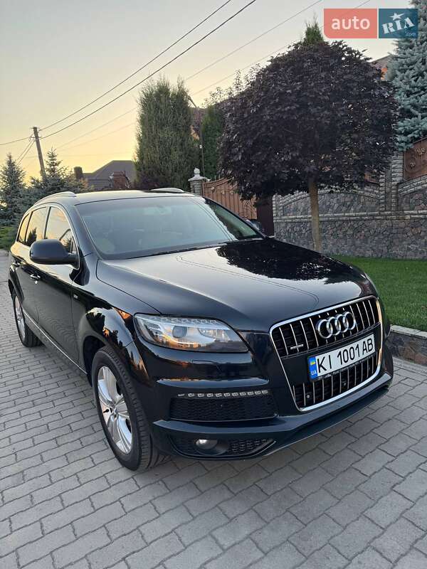 Внедорожник / Кроссовер Audi Q7 2013 в 