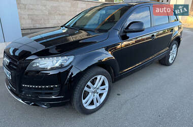 Позашляховик / Кросовер Audi Q7 2015 в Києві