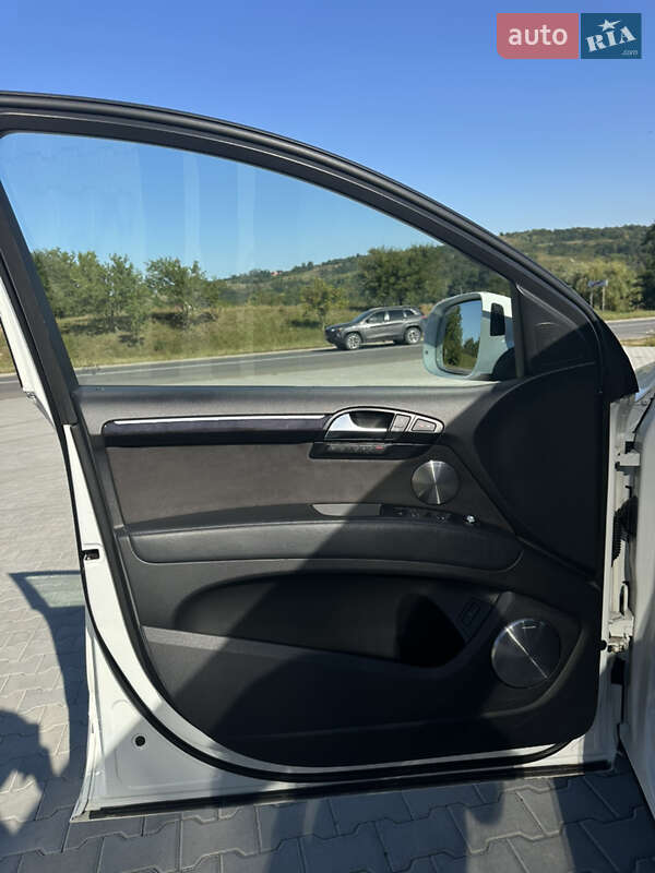 Внедорожник / Кроссовер Audi Q7 2012 в Черновцах фото 14 Внедорожник / Кроссовер Audi Q7 2012 в Черновцах