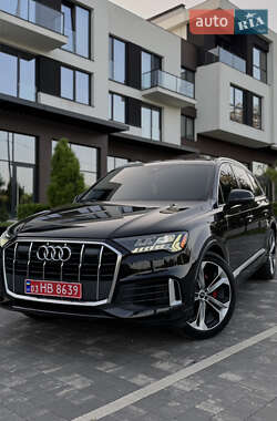 Внедорожник / Кроссовер Audi Q7 2020 в Ужгороде
