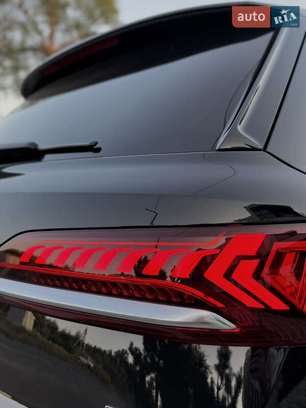 Позашляховик / Кросовер Audi Q7 2020 в Ужгороді