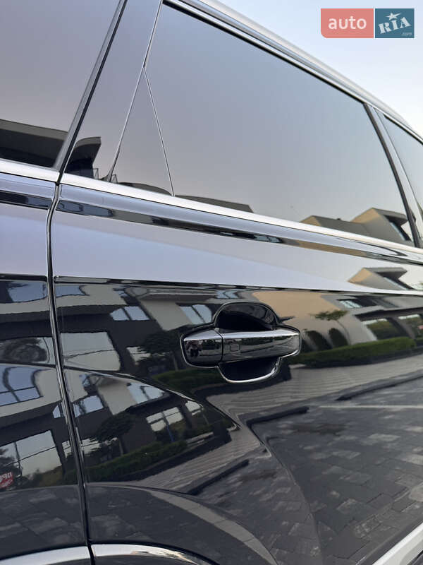 Позашляховик / Кросовер Audi Q7 2020 в Ужгороді