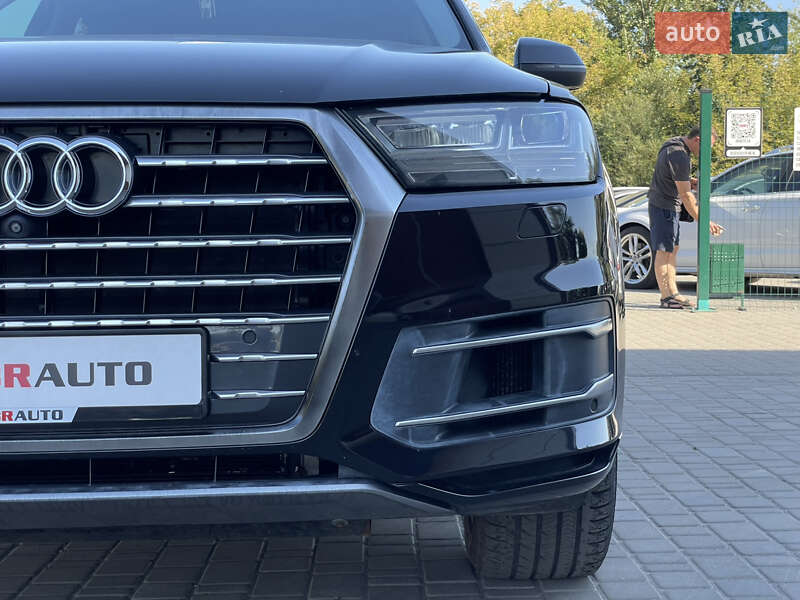 Внедорожник / Кроссовер Audi Q7 2015 в Бердичеве