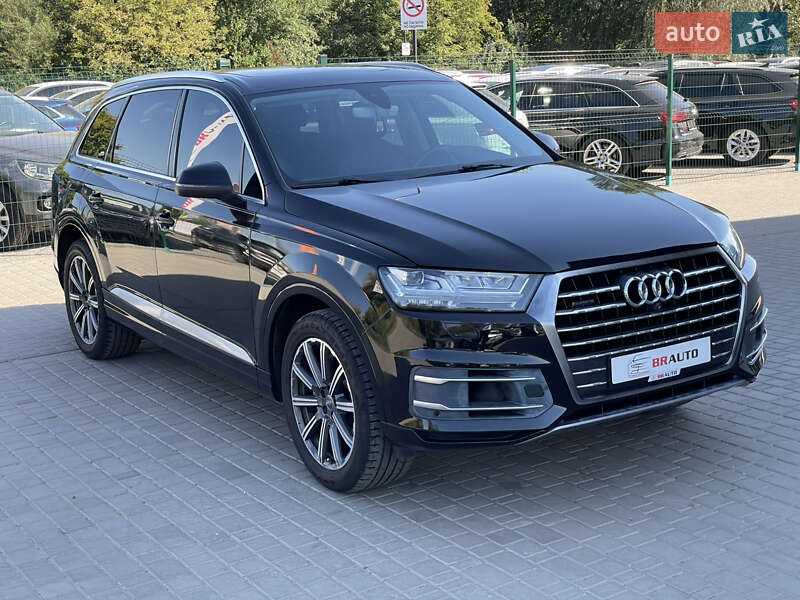 Внедорожник / Кроссовер Audi Q7 2015 в Бердичеве