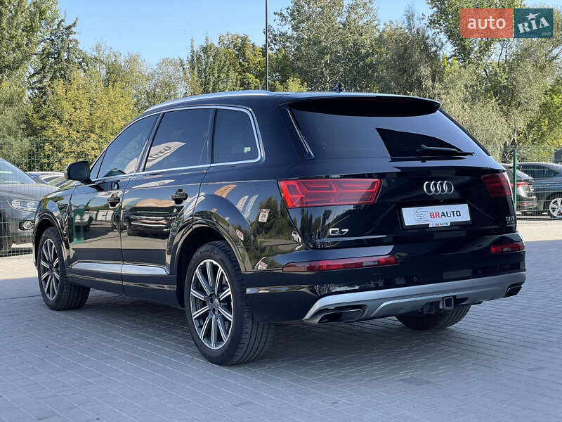 Внедорожник / Кроссовер Audi Q7 2015 в Бердичеве