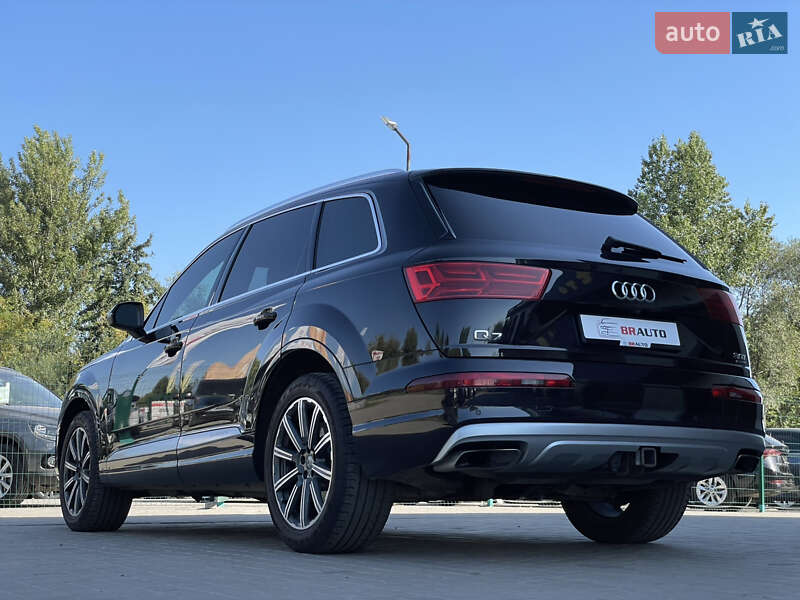 Внедорожник / Кроссовер Audi Q7 2015 в Бердичеве