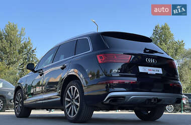 Внедорожник / Кроссовер Audi Q7 2015 в 