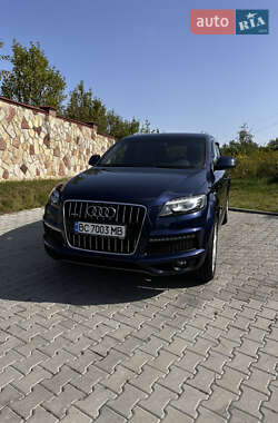 Позашляховик / Кросовер Audi Q7 2011 в 