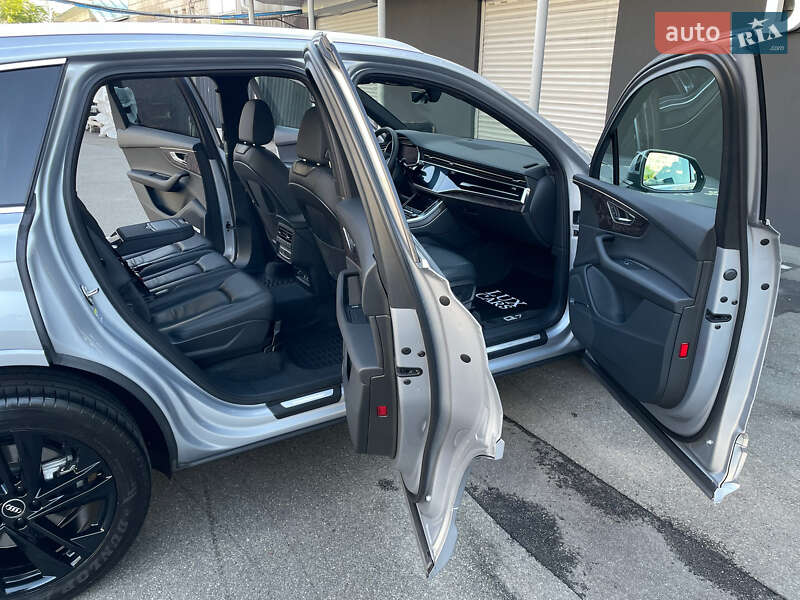 Внедорожник / Кроссовер Audi Q7 2019 в Киеве фото 85 Внедорожник / Кроссовер Audi Q7 2019 в Киеве