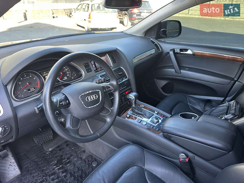 Внедорожник / Кроссовер Audi Q7 2015 в Черновцах
