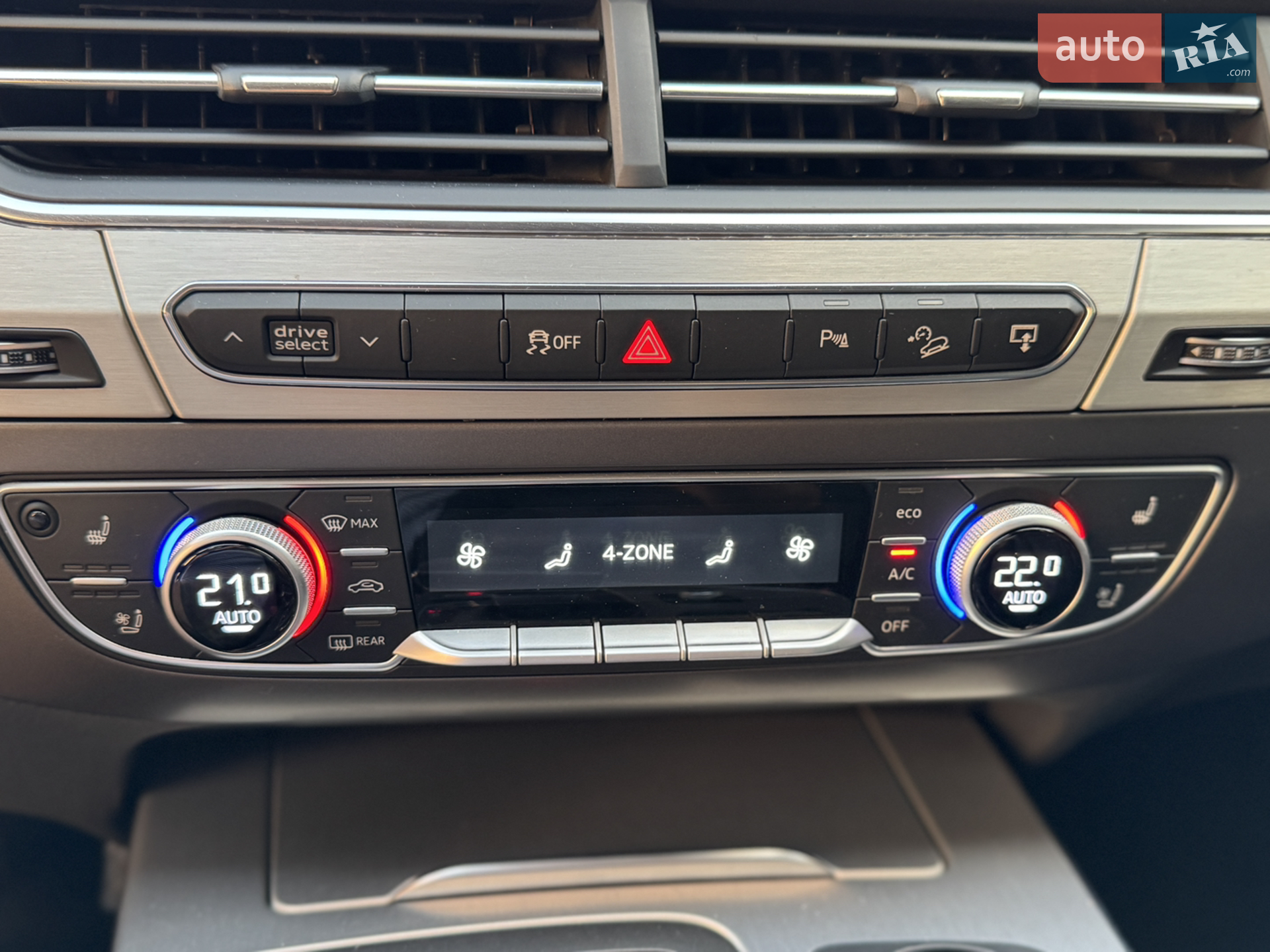 2015 Audi Q7 - мініатюра 29