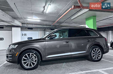 Внедорожник / Кроссовер Audi Q7 2019 в 