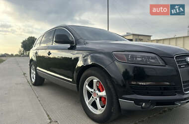 Внедорожник / Кроссовер Audi Q7 2006 в 