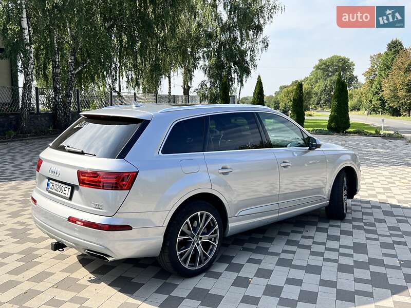 Внедорожник / Кроссовер Audi Q7 2017 в Нежине