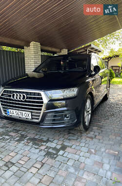 Audi Q7 2016