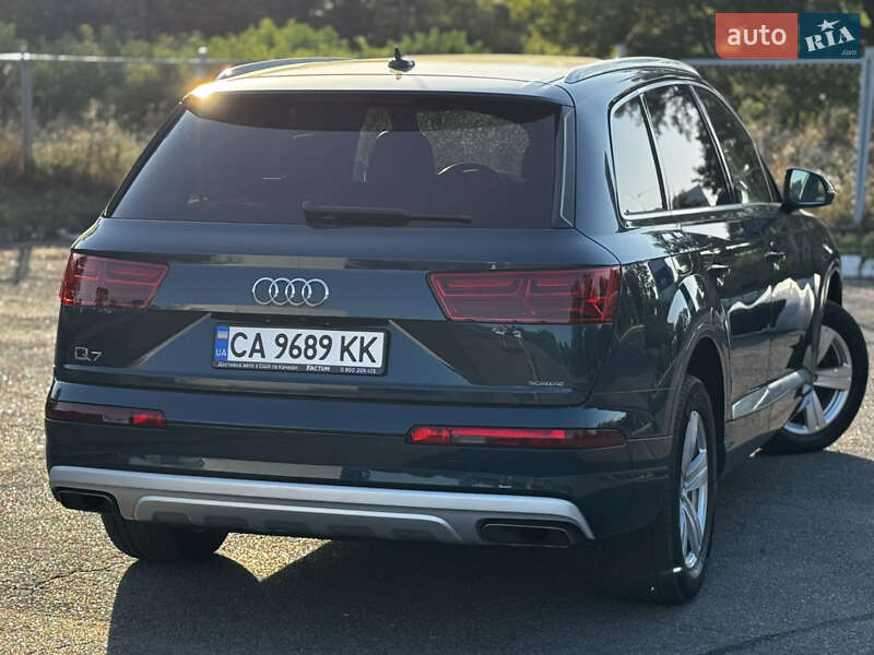 Позашляховик / Кросовер Audi Q7 2019 в Черкасах