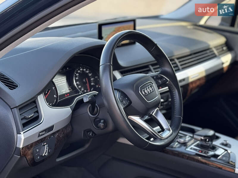 Позашляховик / Кросовер Audi Q7 2019 в Черкасах