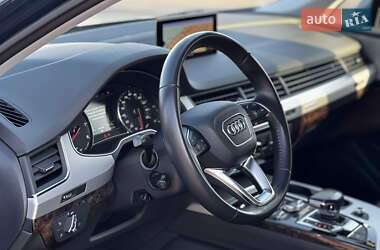 Внедорожник / Кроссовер Audi Q7 2019 в 