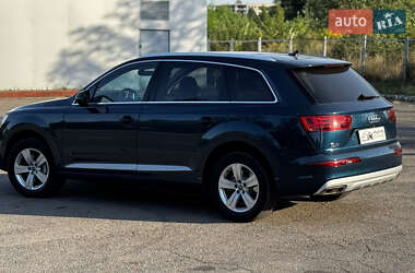 Внедорожник / Кроссовер Audi Q7 2019 в 